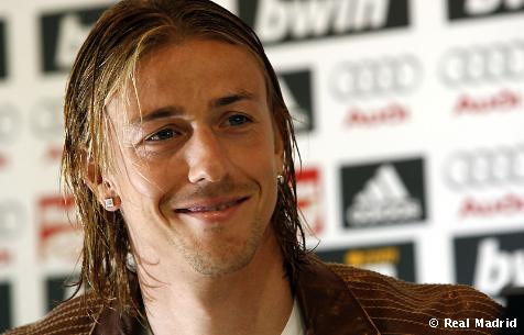 Guti smile