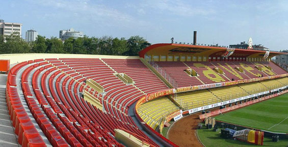 Galatasaray Ali Sami Yen Stadyumu Yeni Aık - Kapalı Tribnleri