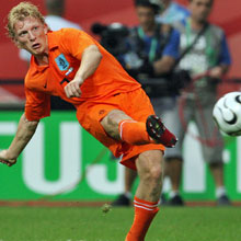 Kuyt shoot