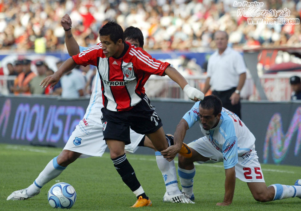 alexis-sanchez-river-plate