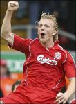 Kuyt goal.